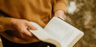 Książki o rozwoju osobistym wcale nie muszą nam się podobać, czasem lepiej odpuścić lekturę.