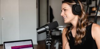 Dlaczego warto słuchać podcastów? Dzięki nim możesz każdego dnia rozwijać siebie i swoje pasje!