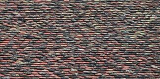 Gdzie lepiej wymienić walutę w banku czy w kantorze?