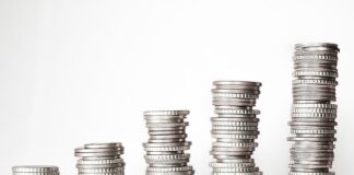 Dlaczego kurs euro spadł?