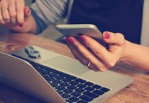 Czy rodzice mają prawo sprawdzać telefon dziecka?